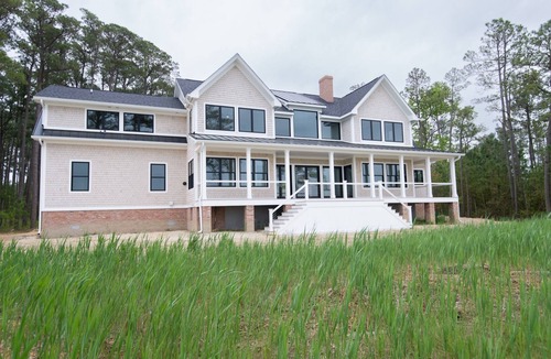 Cambridge House | Eagles Nest. Discover Tranquility, Privacy, Excellence, and so much more.