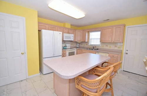 Little Salisbury House | East Biscayne 8803-Bayside 90th St, Free WiFi, W/D, AC