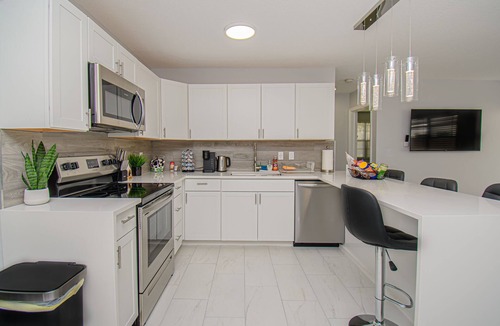 Boca Raton House | East Boca Raton Pool home, Only 5 minutes to the beach!