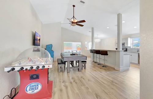 Tropic Palms House | East Delray Bch home-Heated/Chilled Pool, Pet Friendly close to beach n shopping