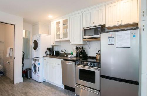 Provincetown House | East End Condo w Beach Access