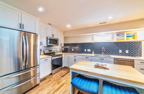 Cape Charles House | East Virginia Blues Condo, Walk to Beach & Shops