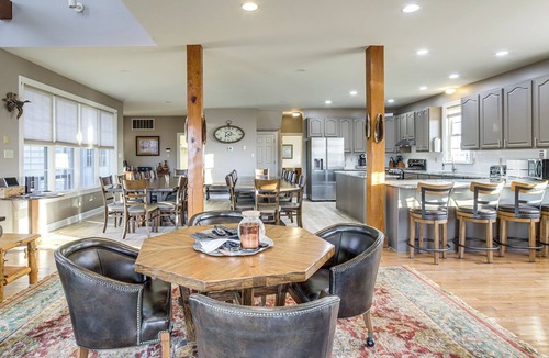 Crocheron House | Eastern Shore Group Getaway! Riverfront Home