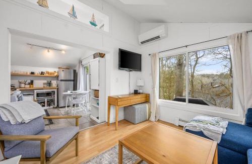 Popponesset House | Easy Family Stay Steps from Popponesset