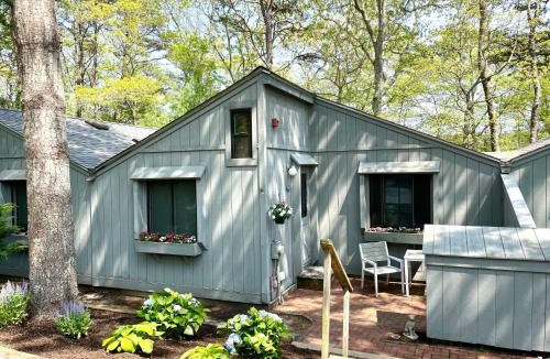 Popponesset House | Easy Family Stay Steps from Popponesset