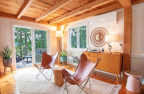 Wellfleet House | Eclectic Wellfleet Style Home near Lt. Island!