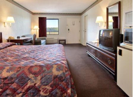 Franklin Cabin | Econo Lodge Franklin