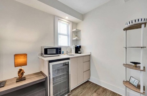 Central Beach Apartment | Eden Studio | Walk to Fort Lauderdale Beach