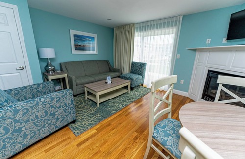 West Harwich Condo | Edgewater Beach Resort One Bedroom Suite
