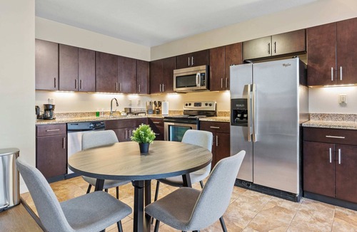 Downtown Pittsburgh Apartment | Elegant 1BD High Rise with City Views in DT Pitts