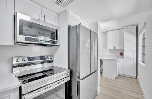 Tarpon River House | Elegant 2BR/2BA Home Near Downtown