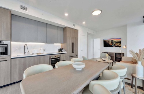 North Beach Condo | Elegant 4BR, 16th Floor | Balcony, Pool & Gym