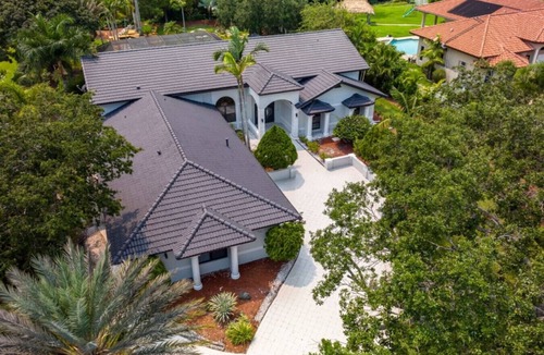 Plantation Villa | Elegant 7BR Retreat w/Pool & Game Room