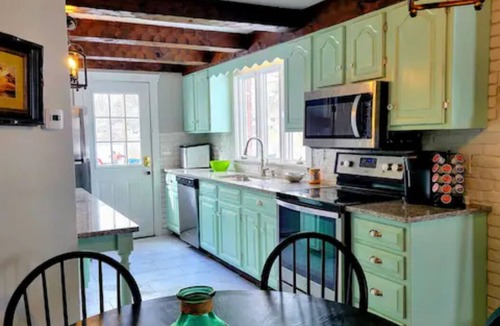Fairhaven House | Elegant bay view stay.