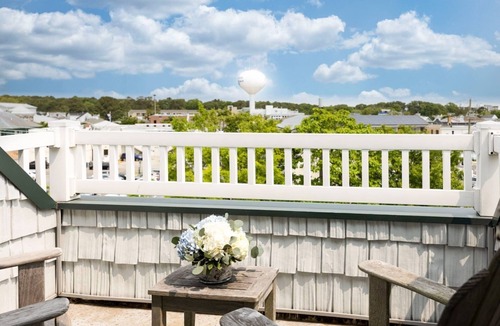 South Rehoboth Hotel | Elegant Club Suite | King Beds & Hydrotherapy Tub