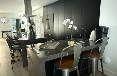 Buena Vista House | Elegant designer retreat in Miami Design District with luxe vibes
