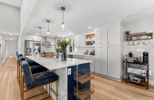 Osterville House | Elegant Family Osterville Retreat Near Dowses Beach