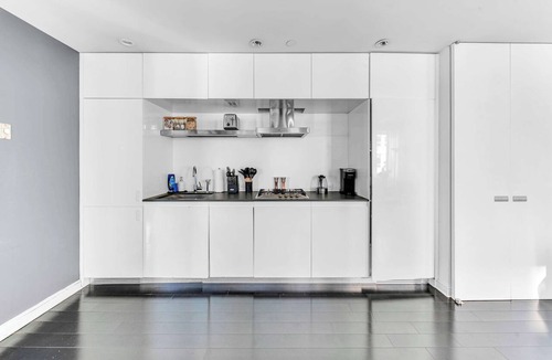Central New York City Apartment | Elegant Midtown Haven | Stunning Views!
