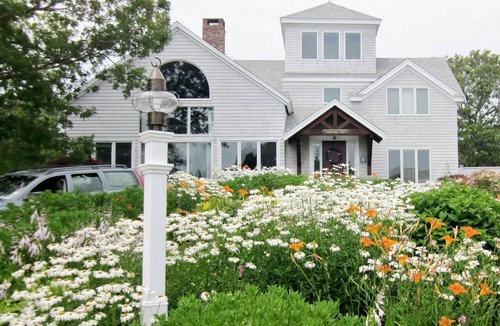 Mashpee House | Elegant Oceanview Home On Triton Way in New Seabury With Heated Pool & beach