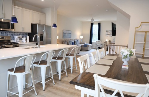 Bayside House | Elegant Resort Townhome w/Gym, Pools & Tennis
