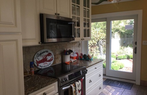 Historic District House | Elegant Victorian w/Carriage house on Canal Lewes license # 2300190