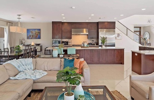 East Fort Lauderdale Villa | Elegant waterfront home with dock and heated pool