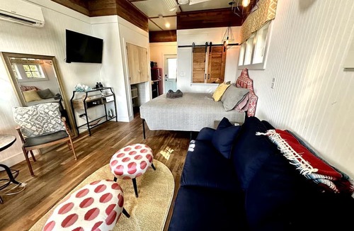 Kitty Hawk Cabin | Elevated Cabin in the Trees Perfect for a Weekend Getaway in the Outer Banks, North Carolina