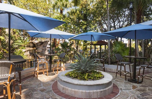 Harbordale Hotel | Embassy Suites by Hilton Fort Lauderdale 17th Street