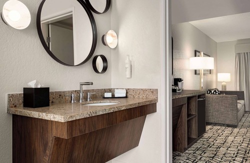 Harbordale Hotel | Embassy Suites by Hilton Fort Lauderdale 17th Street