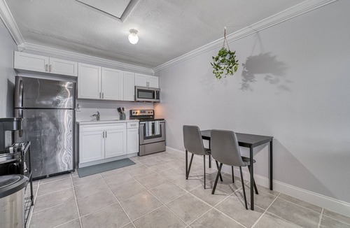 West Little River Villa | Enchanting 1/1 in the heart of Miami.