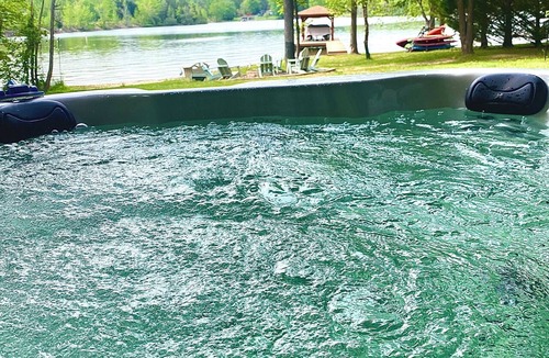 Bumpass House | Enchanting 5-Bed/5-Bath Lakefront Log Cabin with Private Cove, Beach & Hot Tub.