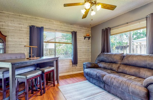 Survey Creek House | Enclosed Yard, Covered Porch, & Foosball - Dogs ok