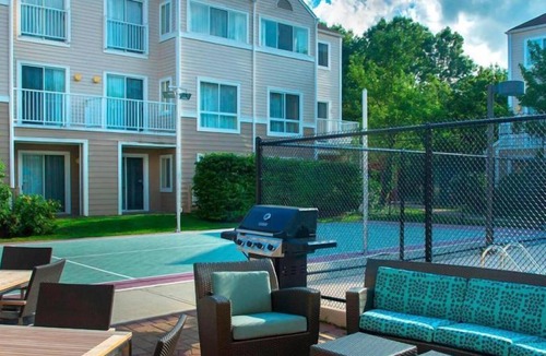 Westborough House | Enjoy a Hassle-free and Soothing Stay! Free Parking, Pet-friendly Property, Pool