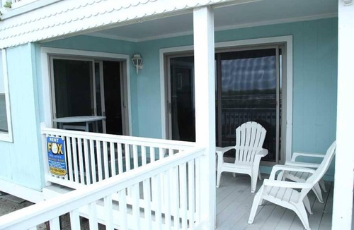 North End Condo | Enjoy the boardwalk, Ocean Views and beach at your door step