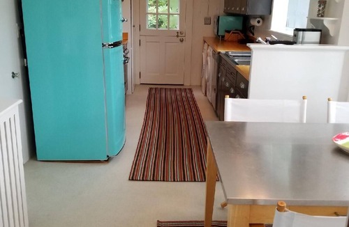 Falmouth House | Enjoy the Sunset Over Salt Pond. Walk to Beach. Pets welcome. Kayaks/SUP/Bikes