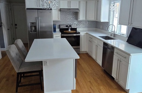 Bridgewater House | Enjoyable 3-bedroom townhome with AC in charming Bridgewater