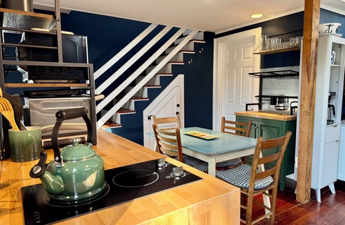 Wellfleet Cottage | Entire Cottage w Spacious Deck Close to Beaches, Ponds & Town Center