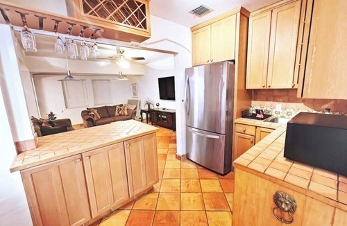 Tarpon River House | Entire house with backyard in heart of downtown Fort Lauderdale