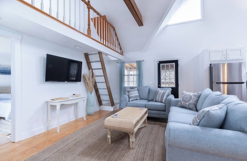 Hyannis House | Entire Hyannis Home - Near Downtown & Beaches