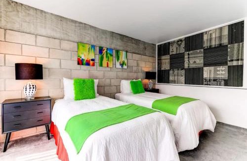 Hendricks and Venice Isles Apartment | Entire townhouse Ft Lauderdale