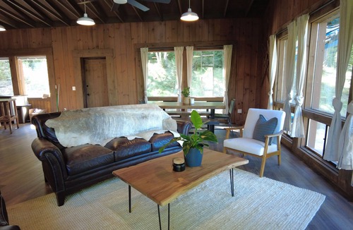 Bonners Ferry Cabin | Escape to Walden Mountain Lodge in Northern Idaho