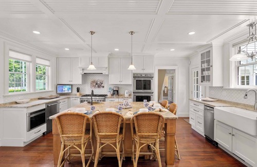 Harwich Port House | Estate w/Private pool, tennis court, playground!