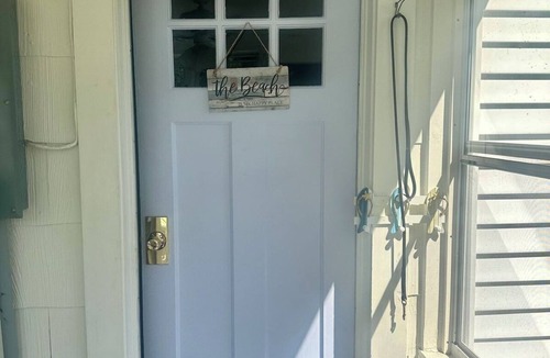 Onancock Cottage | ESVA Down by the Sea & Pet Friendly
