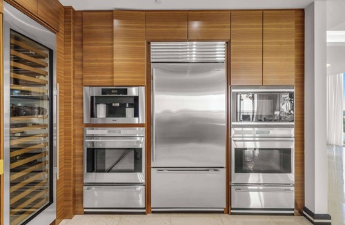 Bal Harbour Condo | Eternal Stay – Stay for 6
