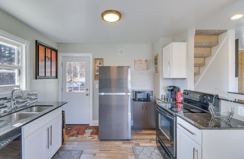 Eureka House | Eureka Getaway w/Hot Tub & Mountain Views!