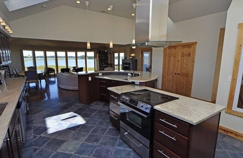 Chincoteague House | Eureka! on Deep Hole Creek - Waterfront! Sleeps 16