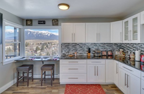 Eureka House | Eureka Retreat | Hot Tub & Mountain Views