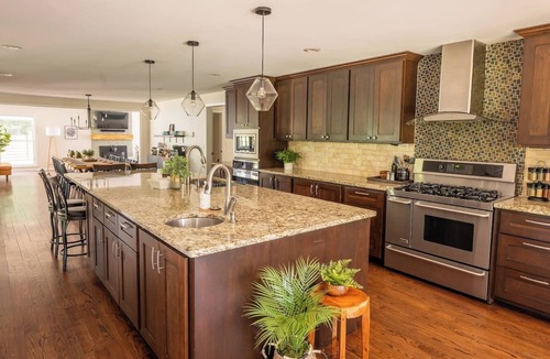 Ravenna House | Evergreen Retreat | 15 Guests | Theater | Rock Wall | Hot Tub | Fenced Yard | Sports Court | Sauna