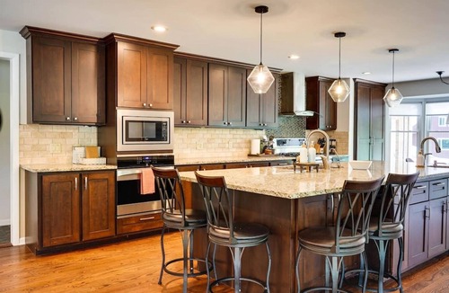 Ravenna House | Evergreen Retreat | 15 Guests | Theater | Rock Wall | Hot Tub | Fenced Yard | Sports Court | Sauna