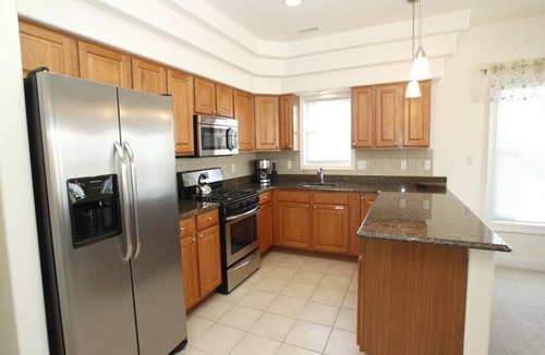 Wildwood Crest Condo | EVERYTHING YOU WANT! POOLS! GRILLS! HOT TUB! ELEVATOR! PARKING! OCEAN VIEWS!